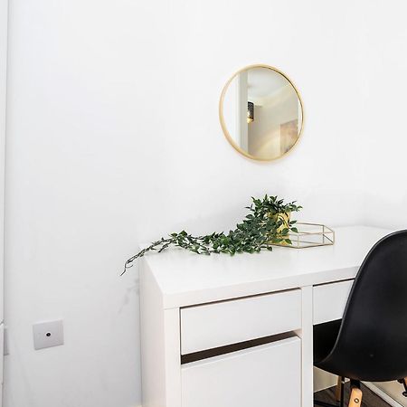 Exclusive One Bedroom Apartment - City Centre - Free Wi-Fi Netflix Sheffield Eksteriør bilde